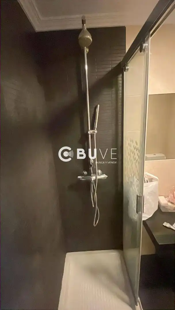Baño de Piso de alquiler en Valladolid con Calefacción, Terraza y Amueblado