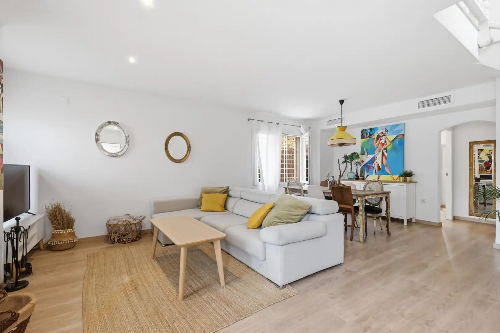 Living room of Houses for sale in La Pobla de Vallbona  with Air Conditioner, Heating and Private garden