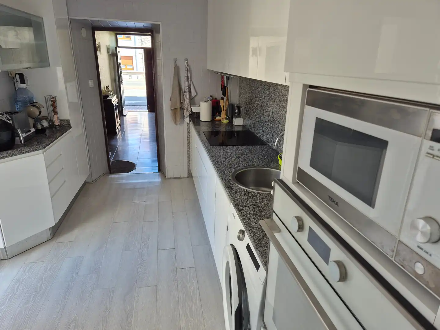Cuina de Casa adosada en venda en Camargo amb Calefacció i Terrassa