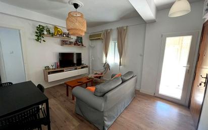 Living room of Flat to rent in  Sevilla Capital  with Air Conditioner, Heating and Terrace