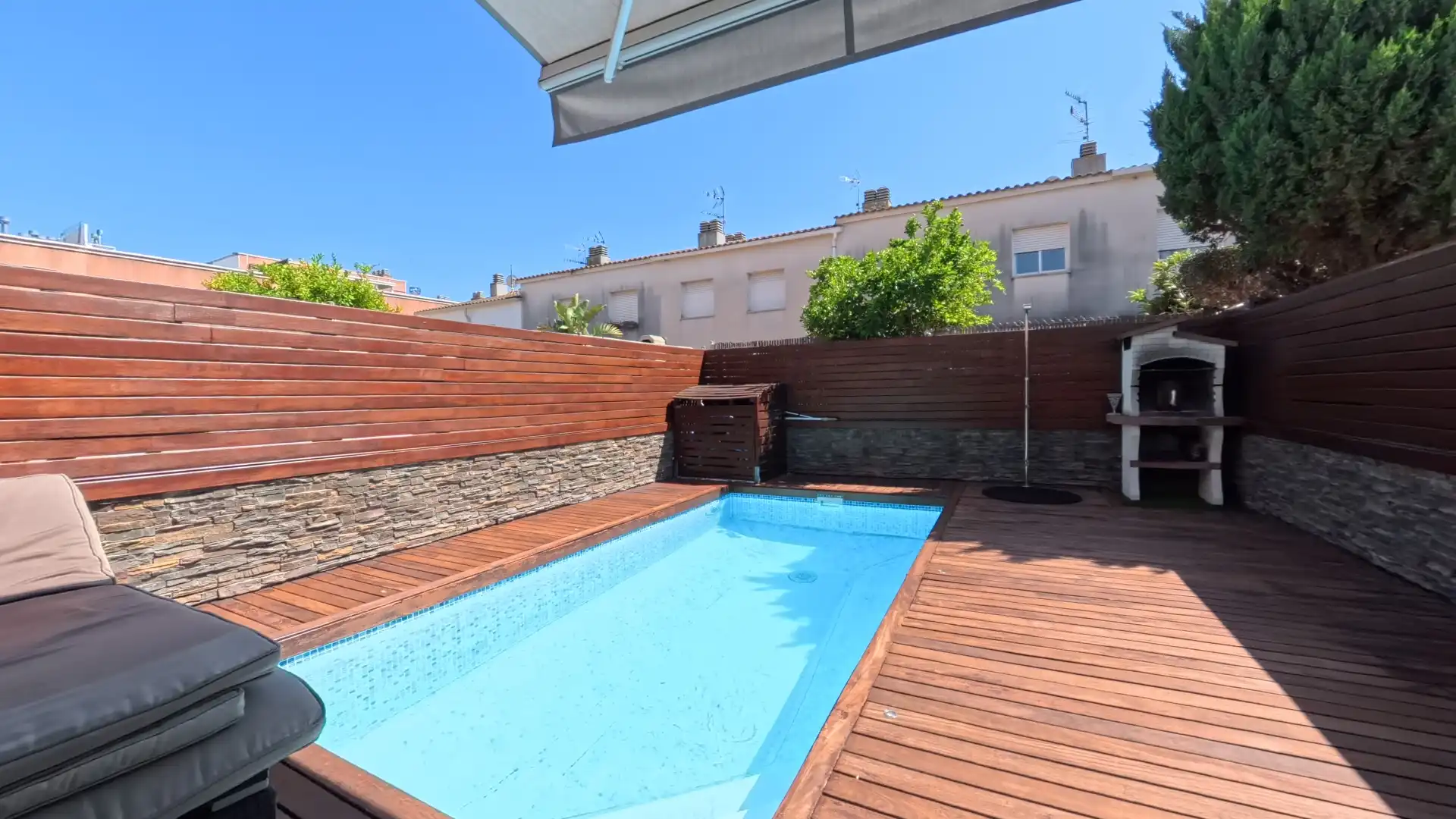 Swimming pool of Detached homes for sale in Cubelles  with Air Conditioner, Heating and Private garden