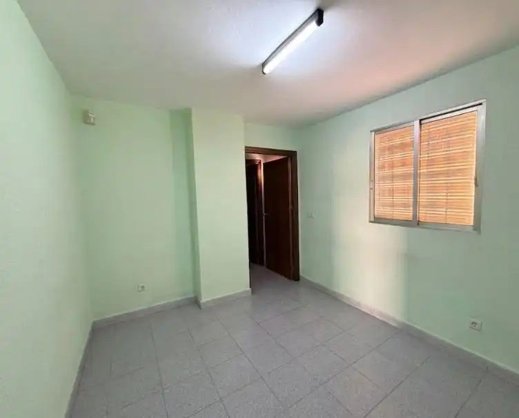 Geschaftsraum zum Verkauf in Huelva