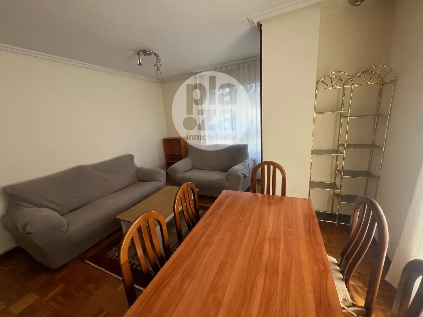 Sala de estar de Piso de alquiler en Burgos con Calefacción, Terraza y Trastero