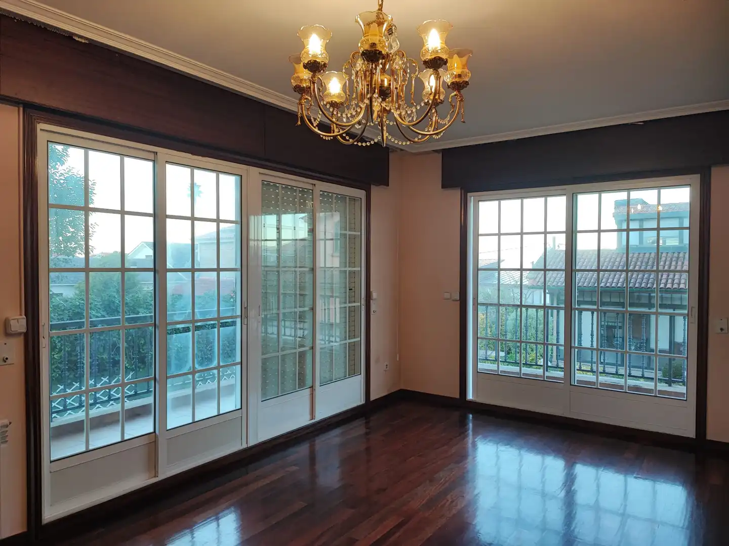 Comedor de Casa o chalet en venta en Vigo  con Calefacción, Jardín privado y Terraza