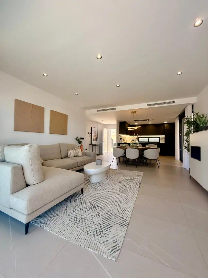 Casa o xalet en venda a Calle Torrevieja, San Agustín