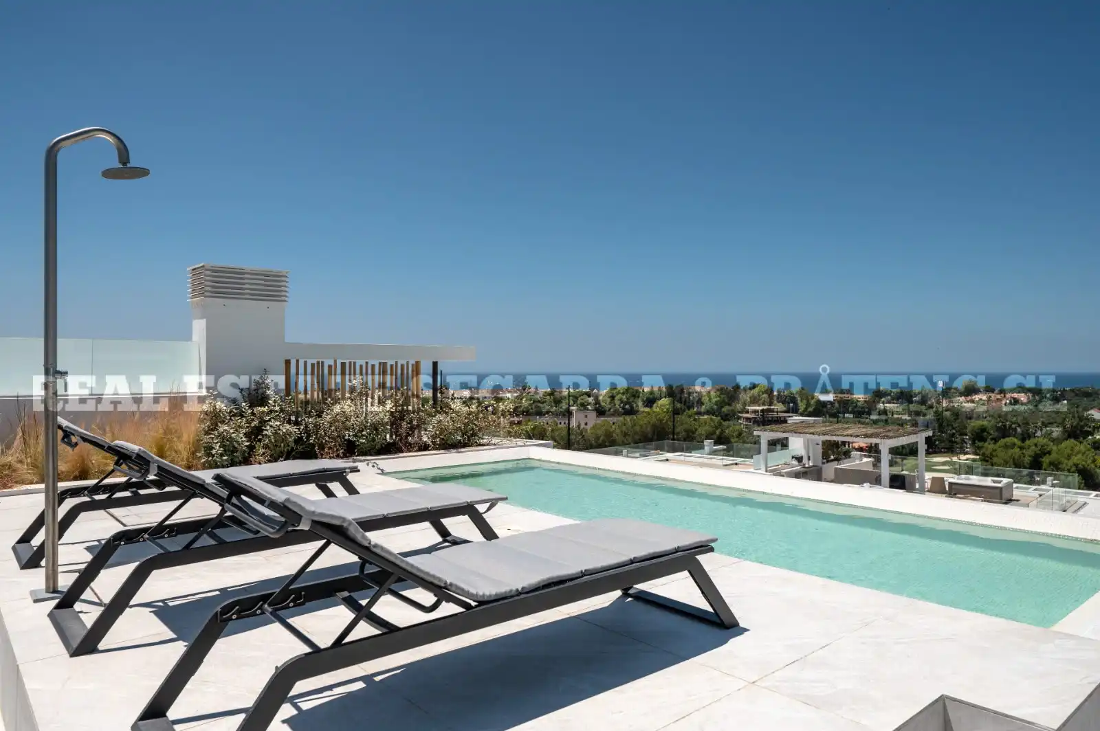 Terrace of Attic for sale in Marbella  with Air Conditioner, Heating and Terrace