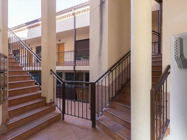 Piso con balcón en venta en Calle de la Imagen 11