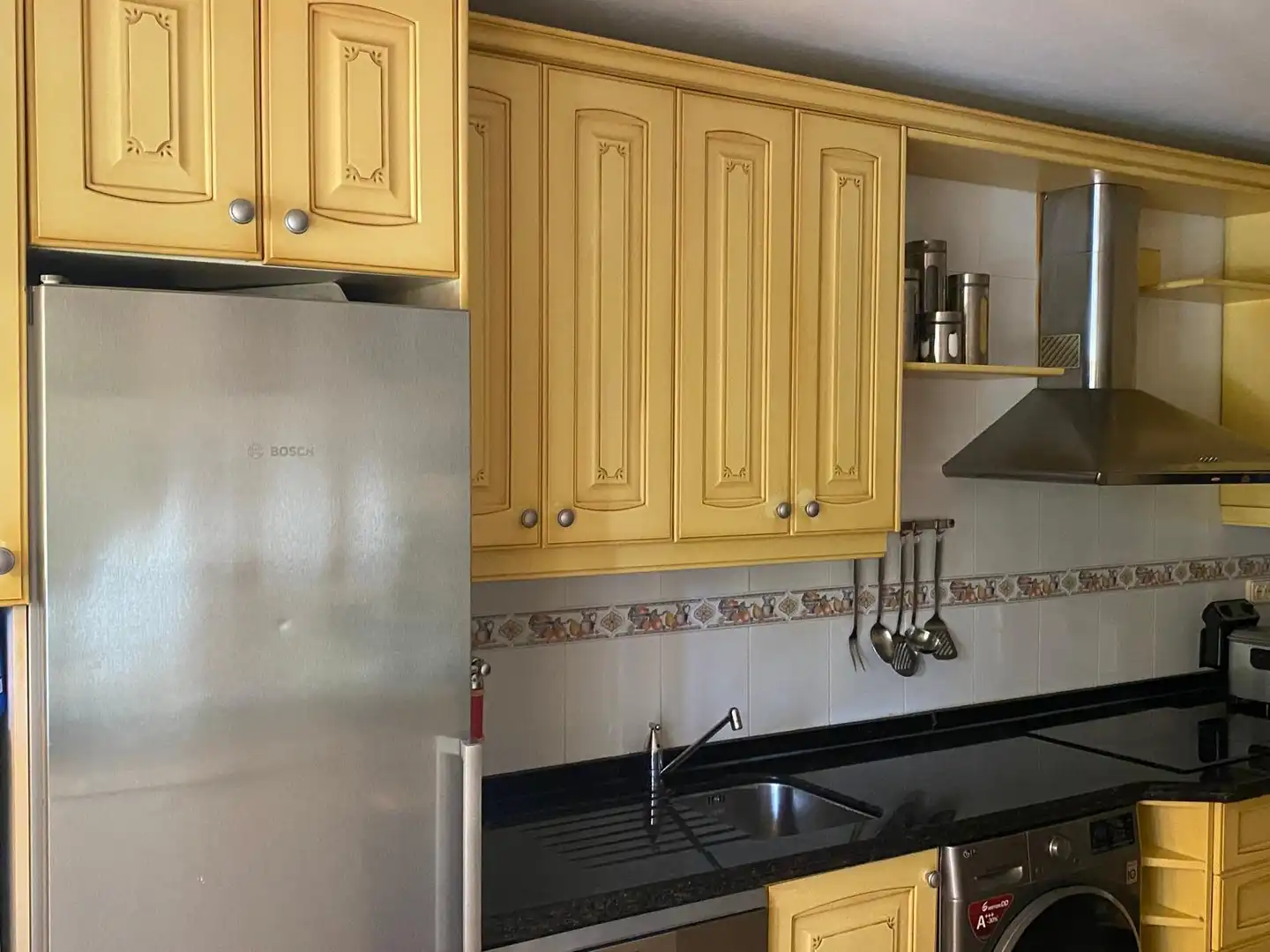 Cocina de Casa adosada en venta en Castilleja de Guzmán con Aire acondicionado, Terraza y Piscina