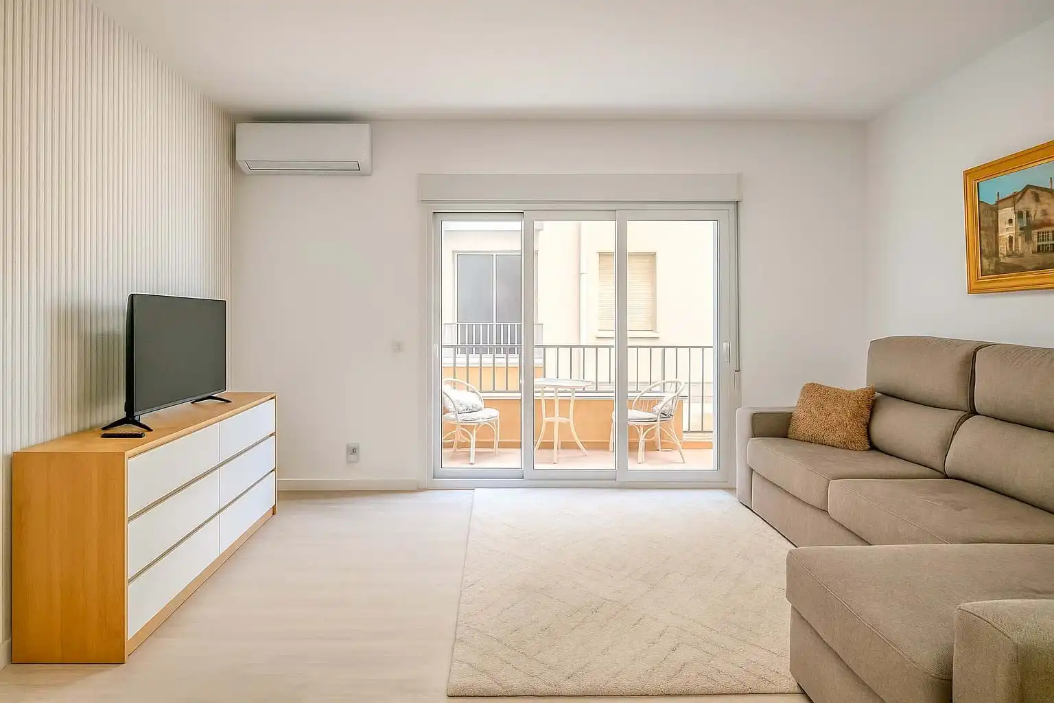 Living room of Flat for sale in El Campello  with Air Conditioner and Heating