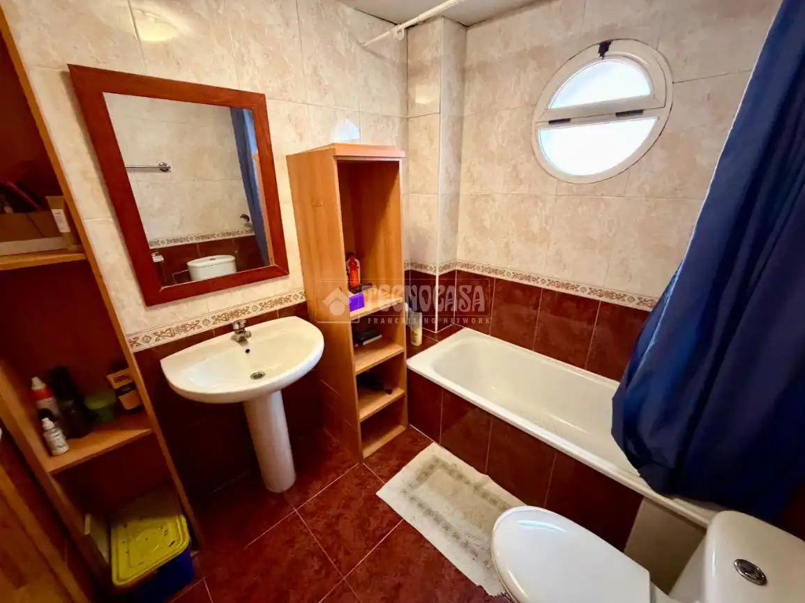 Casa adosada en venta en Villanueva de la Torre