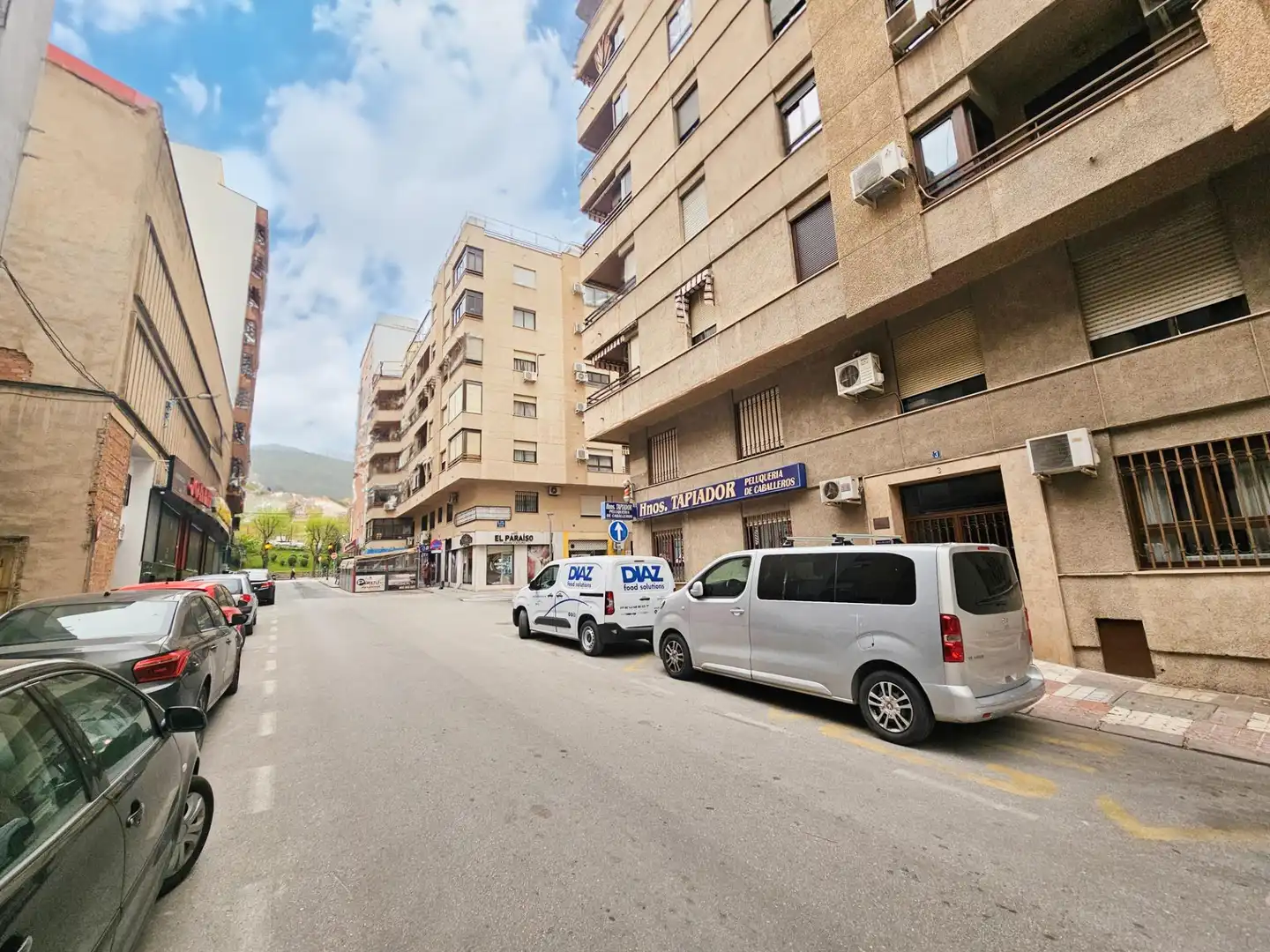 Außenansicht von Wohnung zum Verkauf in Jaén mit Klimaanlage, Heizung und Terrasse