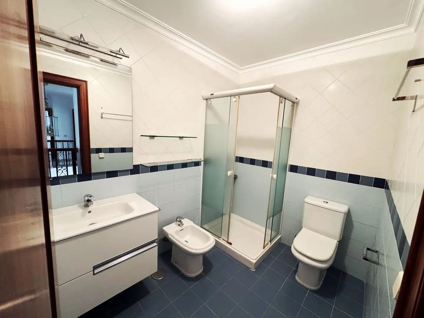 Bathroom of Detached homes for sale in Las Palmas de Gran Canaria  with Air Conditioner, Terrace and Storage room