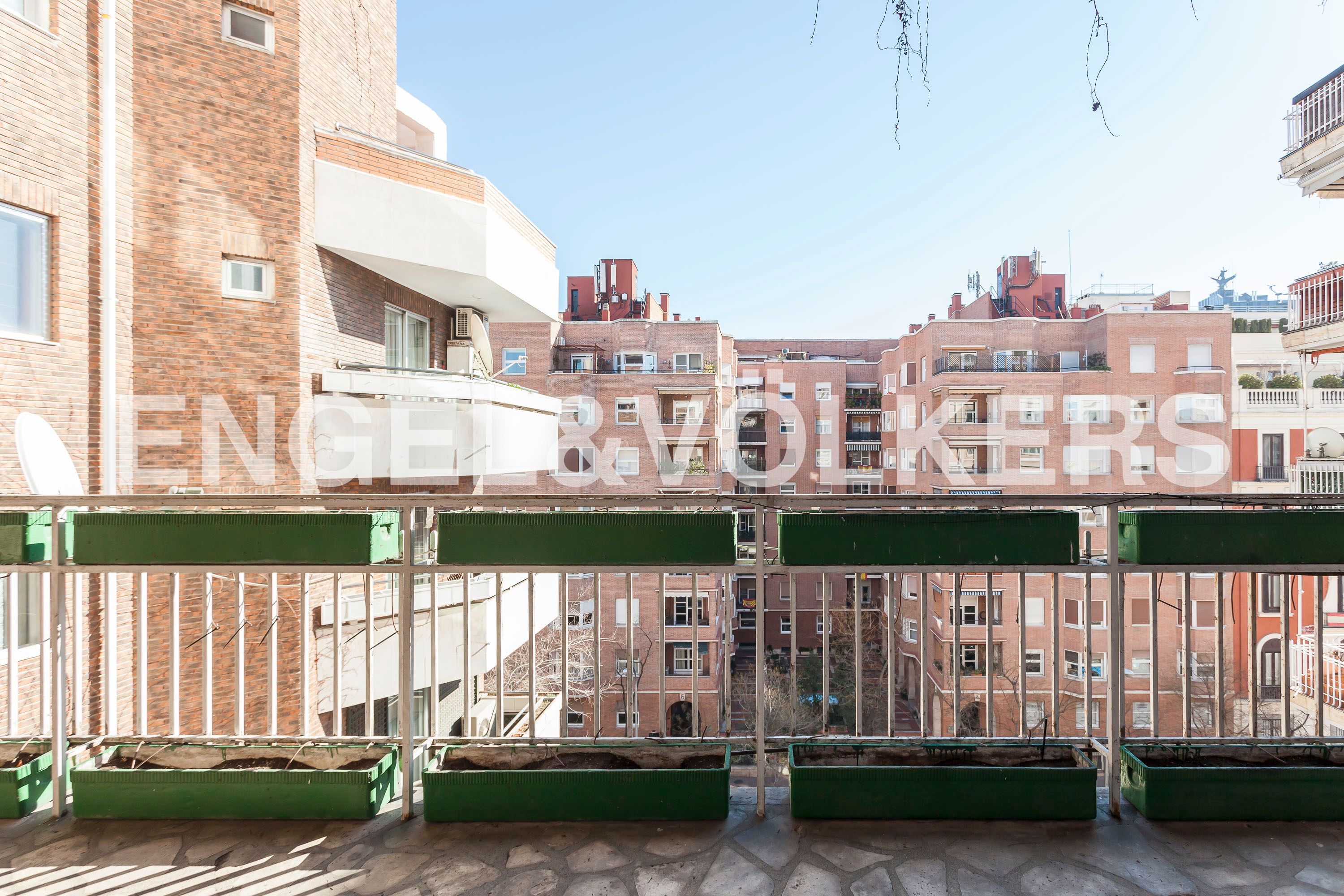 Vista exterior de Apartamento en venta en  Madrid Capital con Aire acondicionado, Calefacción y Terraza