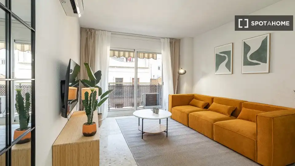 Sala d'estar de Pis per a compartir en L'Hospitalet de Llobregat amb Aire condicionat, Calefacció i Moblat
