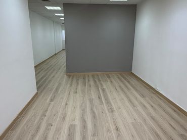 Local comercial de lloguer a Centre - Estació