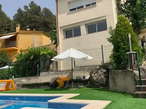Chalet con piscina en venta en Carretera Corbera a Gelida 0, imagen 2