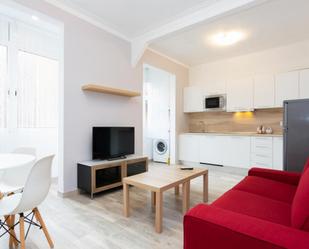 Sala d'estar de Apartament de lloguer en  Barcelona Capital amb Aire condicionat, Moblat i Rentadora