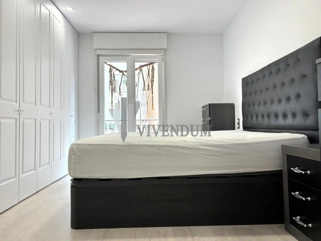 Habitación de Piso en venta en Vigo  con Calefacción y Balcón