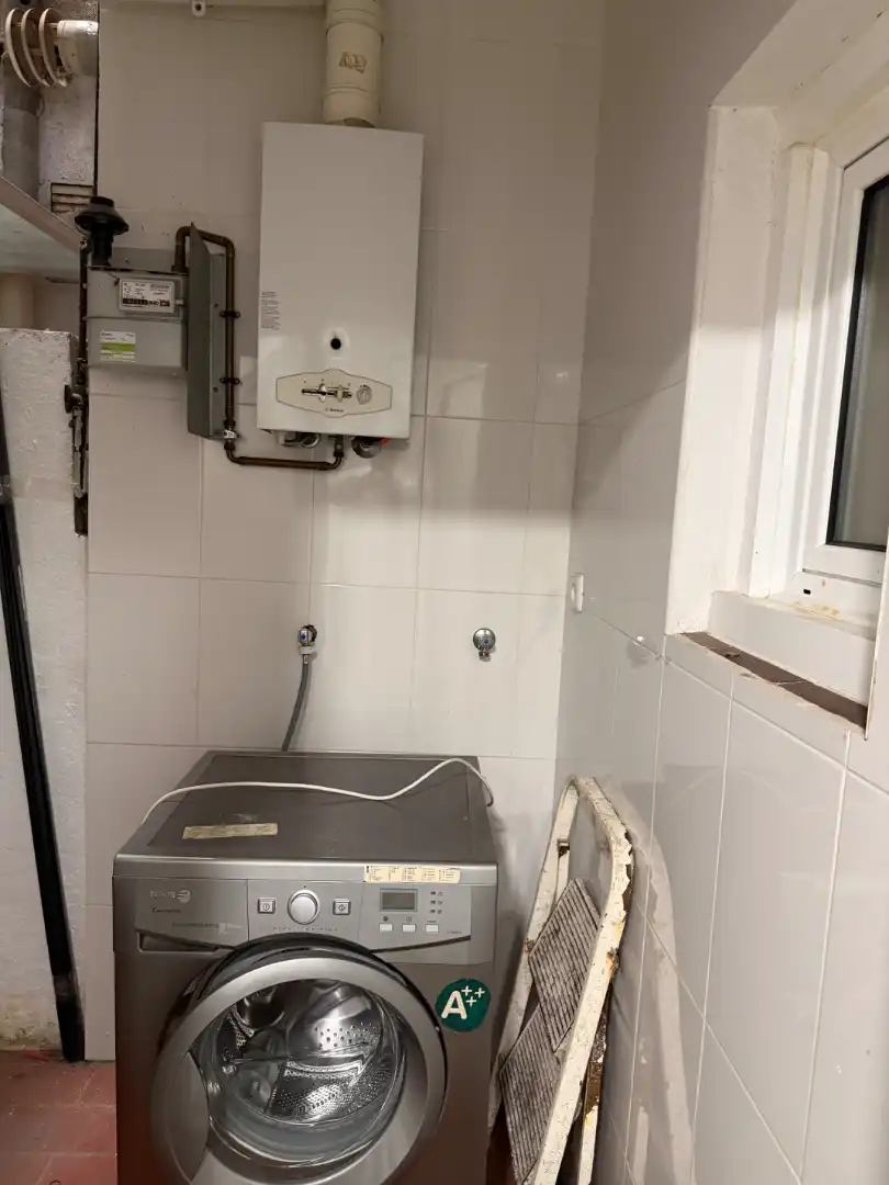 Bathroom of Flat for sale in Parets del Vallès  with Air Conditioner and Parquet flooring