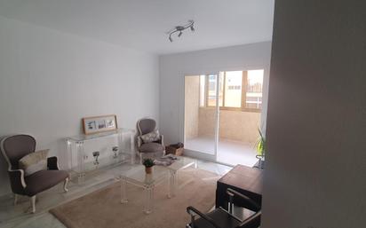 Wohnzimmer von Wohnung zum verkauf in Fuengirola mit Klimaanlage und Terrasse