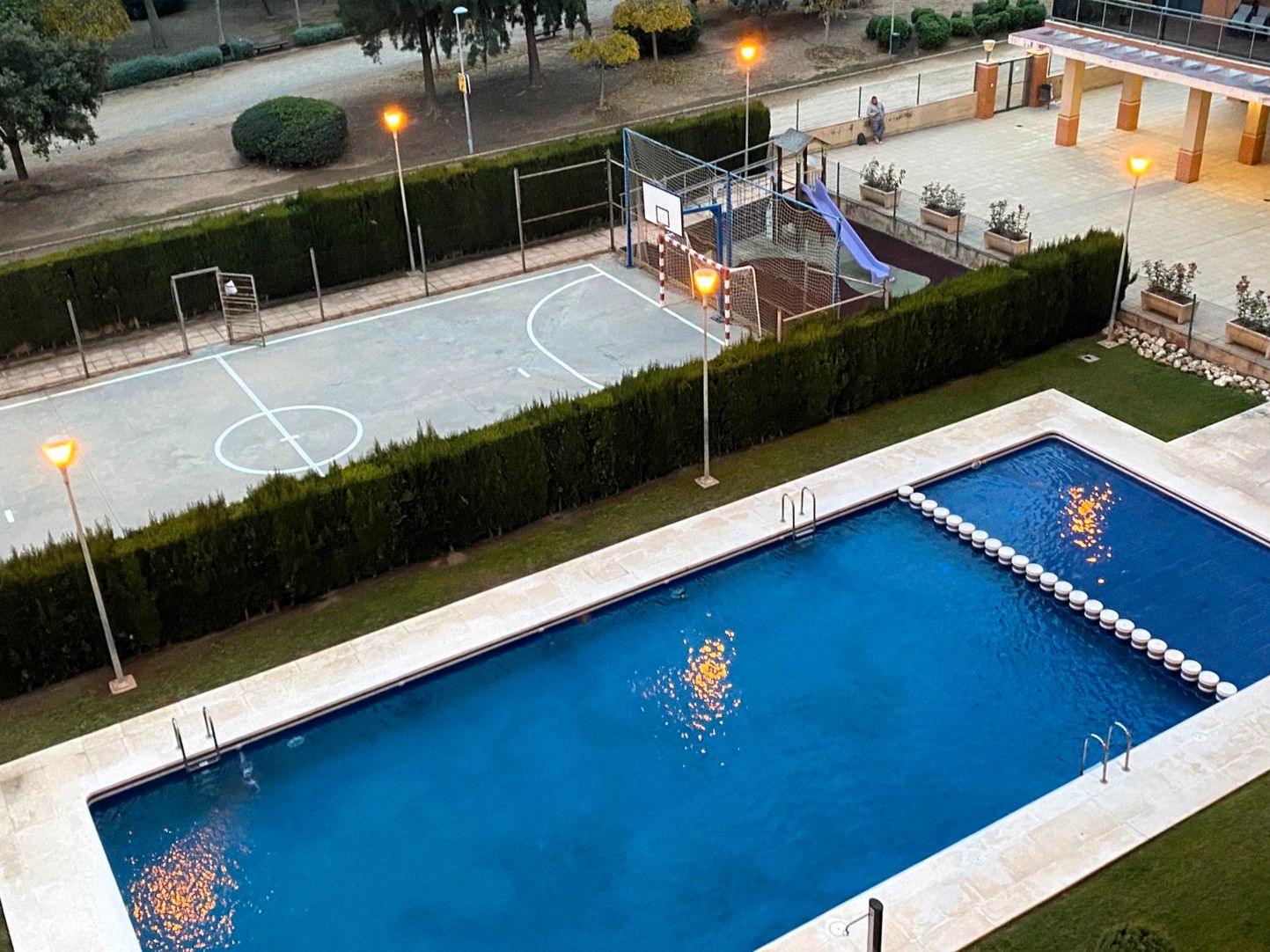 Piscina de Pis de lloguer en Castellón de la Plana / Castelló de la Plana amb Aire condicionat, Calefacció i Parquet