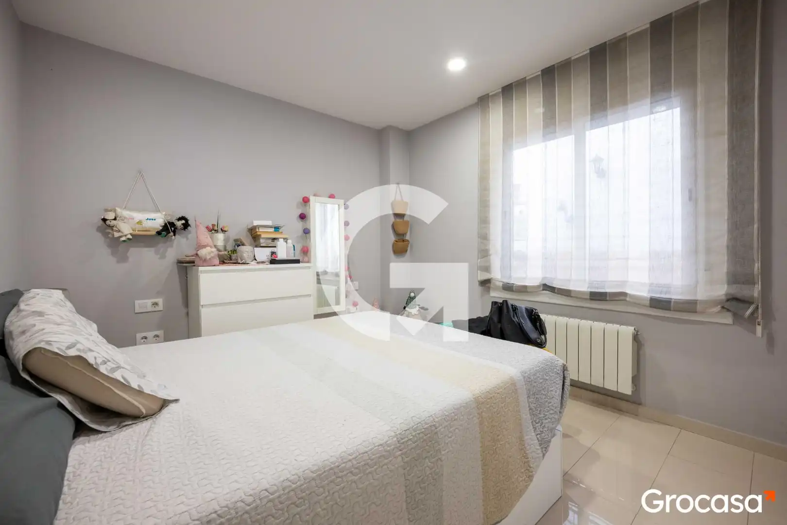 Dormitori de Pis en venda en Mataró amb Aire condicionat, Calefacció i Moblat