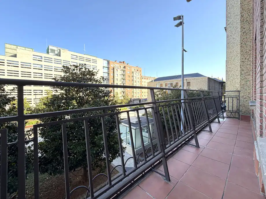Vista exterior de Piso en venta en Lovaina