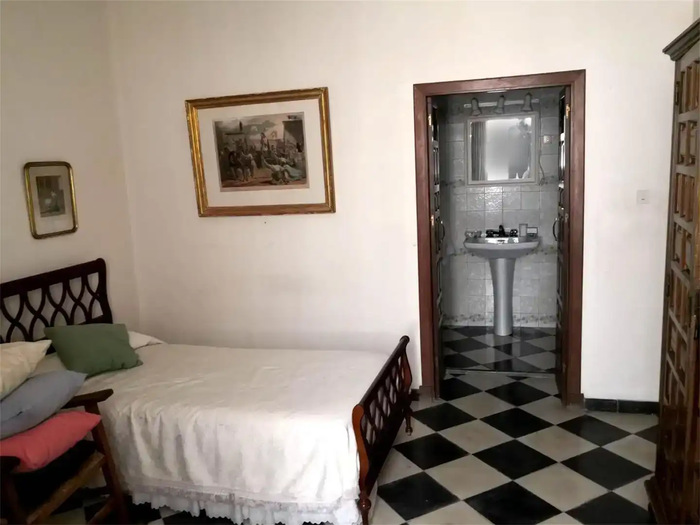 Habitación de Dúplex en venta en Puerto Real con Trastero, Amueblado y Balcón
