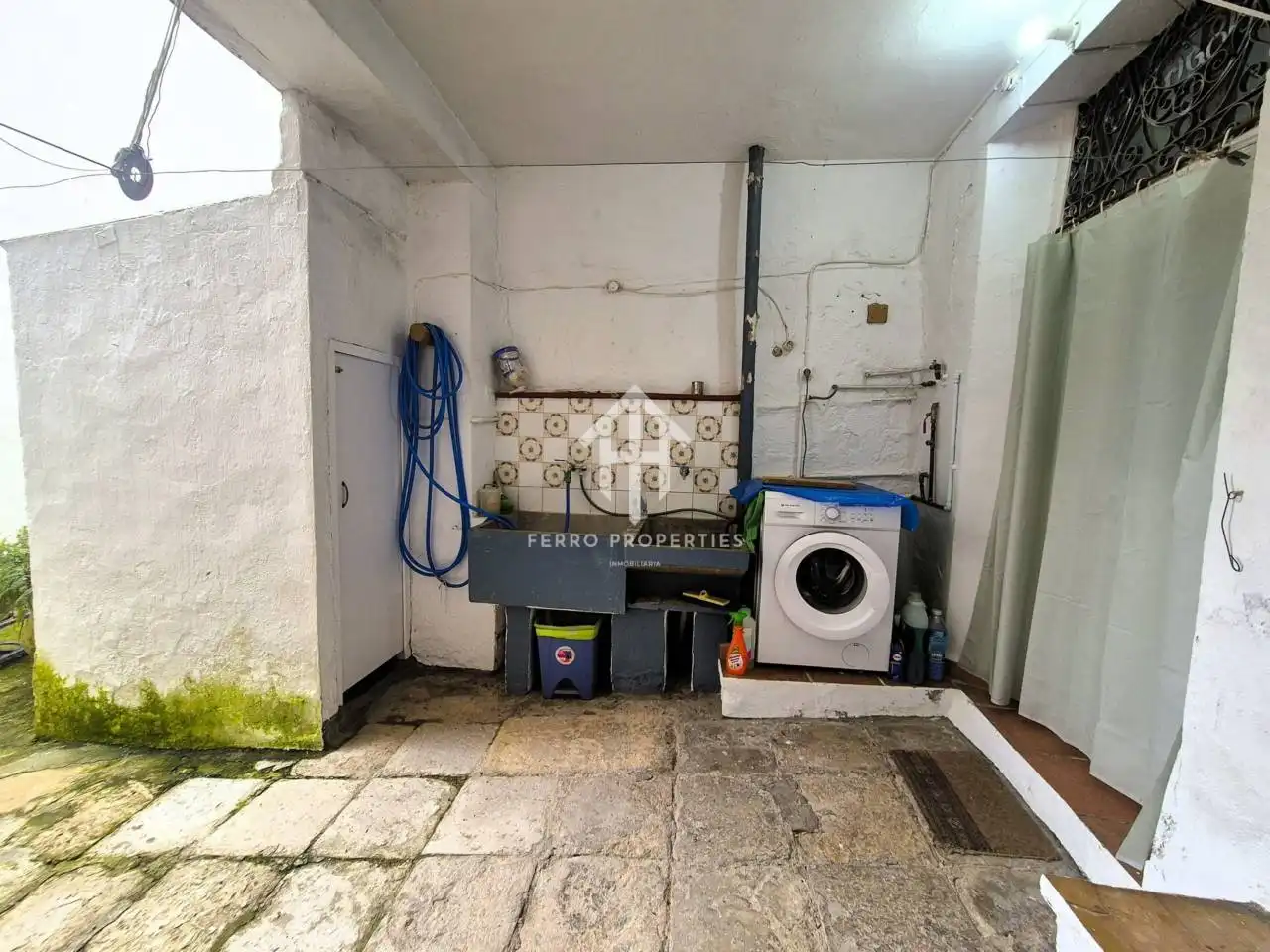 Haus oder Chalet zum Verkauf in Loja mit Klimaanlage, Terrasse und Möbliert