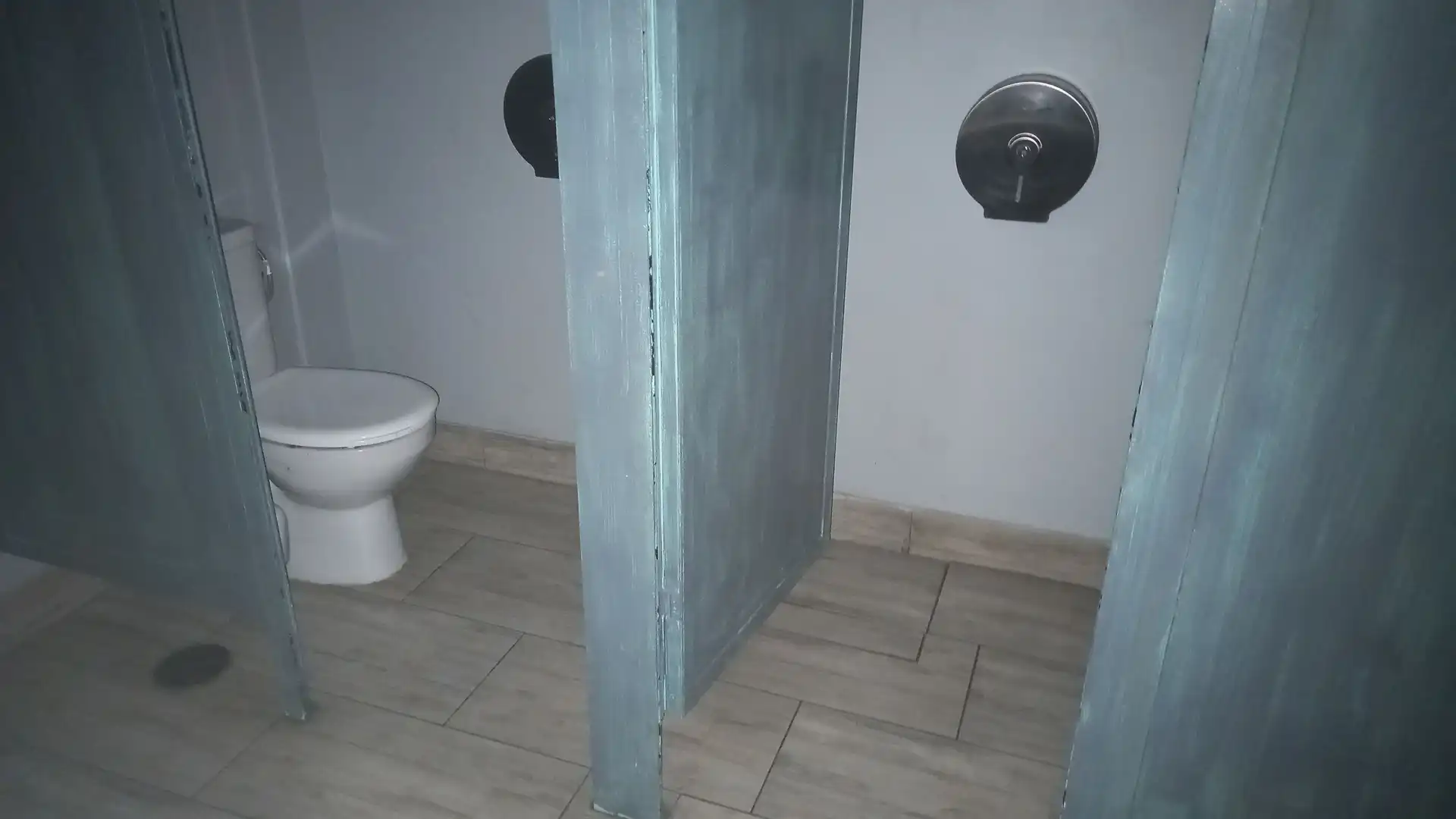 Badezimmer von Geschaftsraum zum Verkauf in Majadahonda mit Klimaanlage