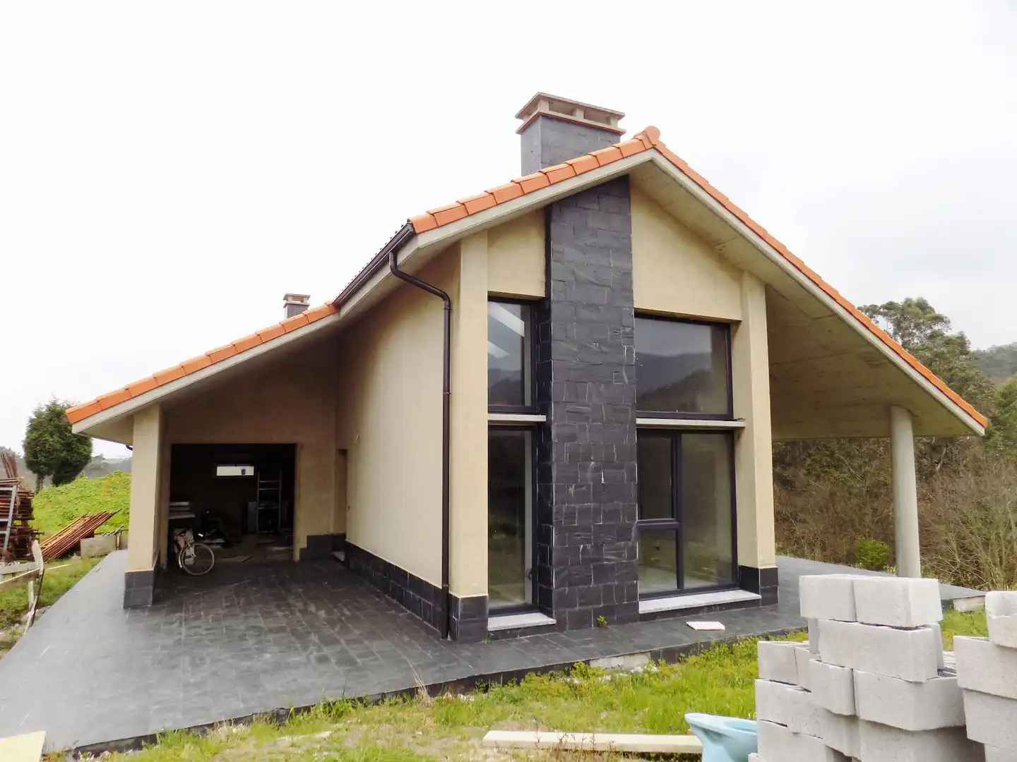 House with garden for sale in Cudillero, imagen 2