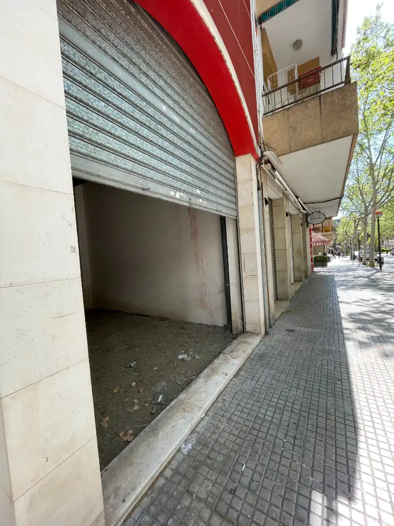 Local comercial en venda a Avinguda de la Independència 18, imagen 11