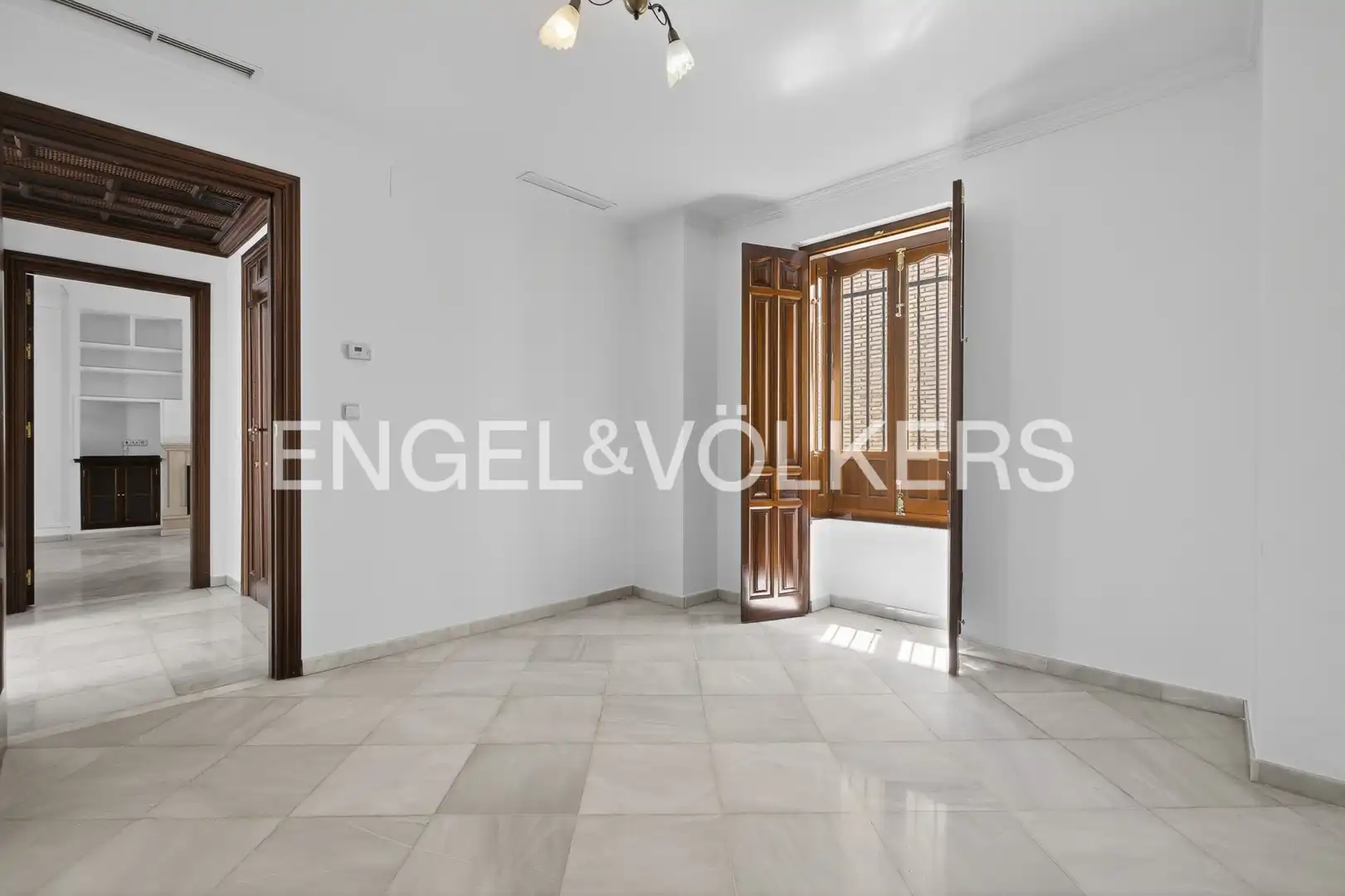 Houses for sale in Osuna  with Air Conditioner and Heating