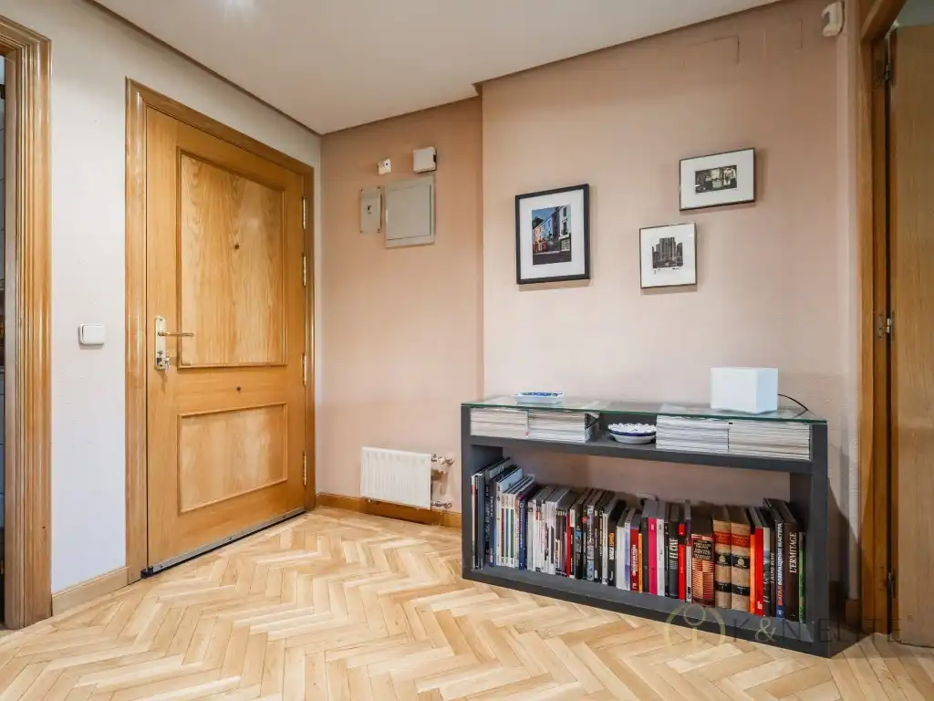 Flat with pool for sale in Calle Tramontana, imagen 7