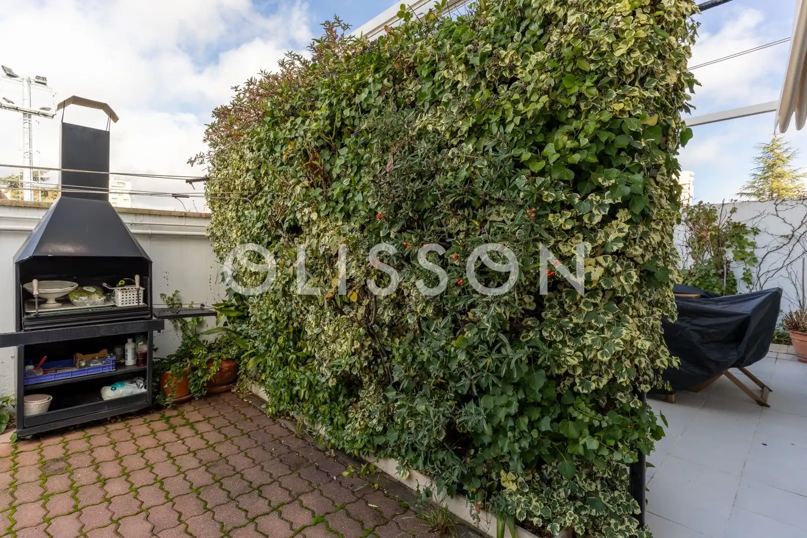 Vista exterior de Casa o chalet en venta en Madrid con Aire acondicionado, Calefacción y Jardín privado