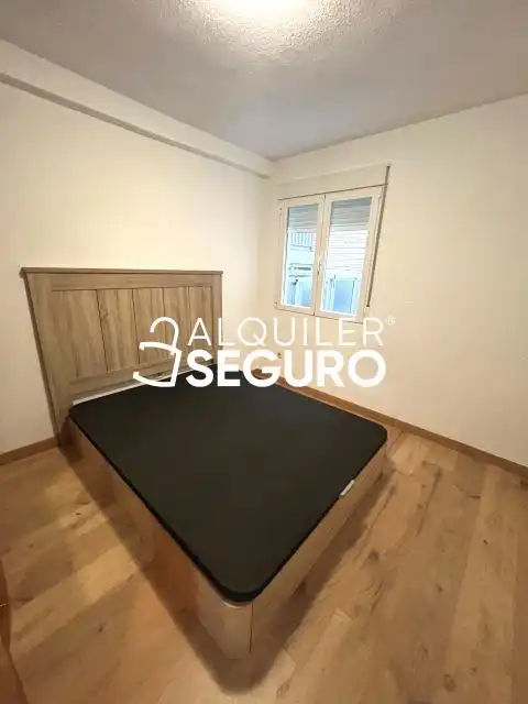 Bedroom of Flat for rent in Getafe  with Air Conditioner, Heating and Terrace