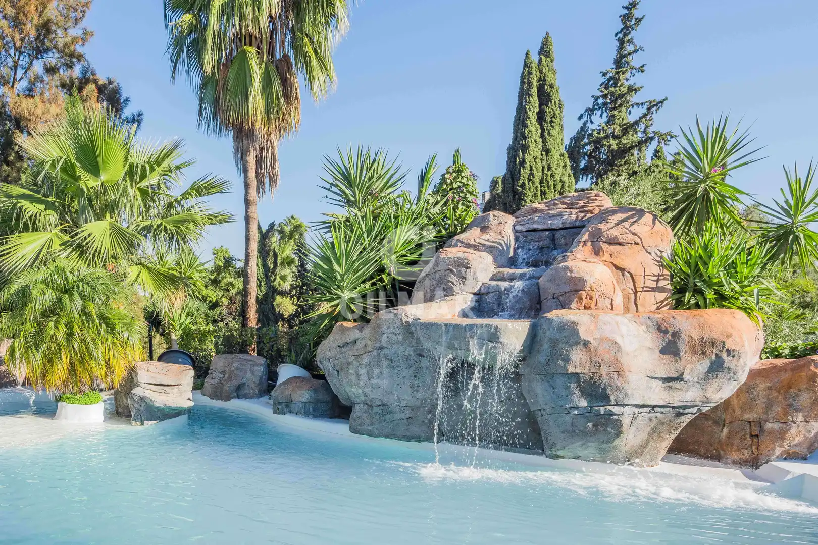 Piscina de Casa o xalet en venda en Alcalá de Guadaira amb Calefacció, Jardí privat i Piscina