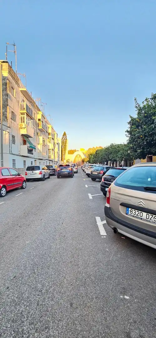 Vista exterior de Piso en venta en Dos Hermanas con Aire acondicionado, Calefacción y Terraza