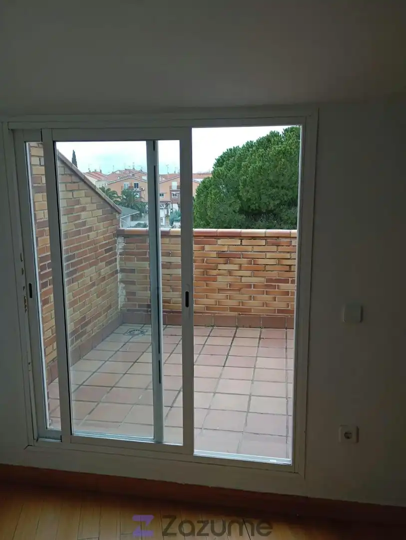 Balcony of Flat for rent in Camarena  with Heating, Parquet flooring and Terrace