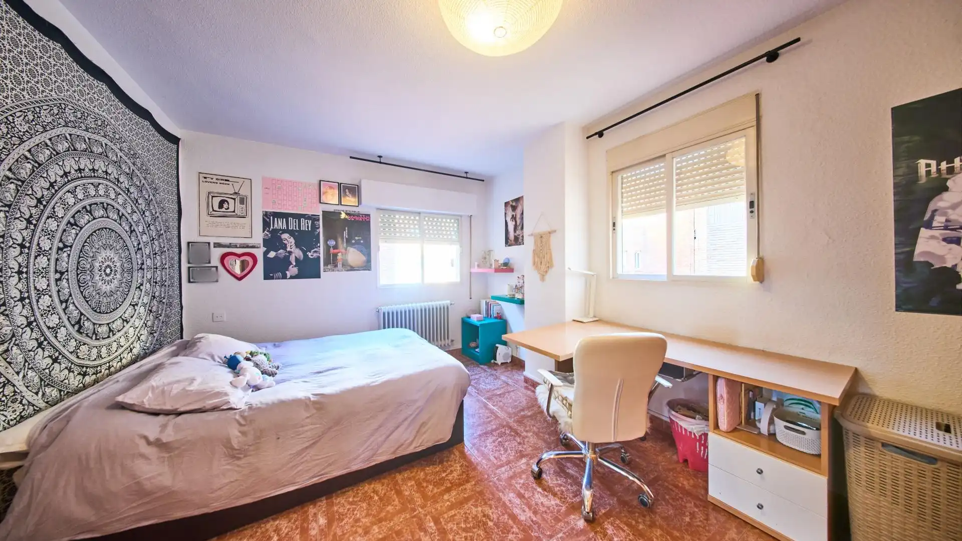 Schlafzimmer von Dachboden zum Verkauf in  Granada Capital mit Heizung, Terrasse und Balkon