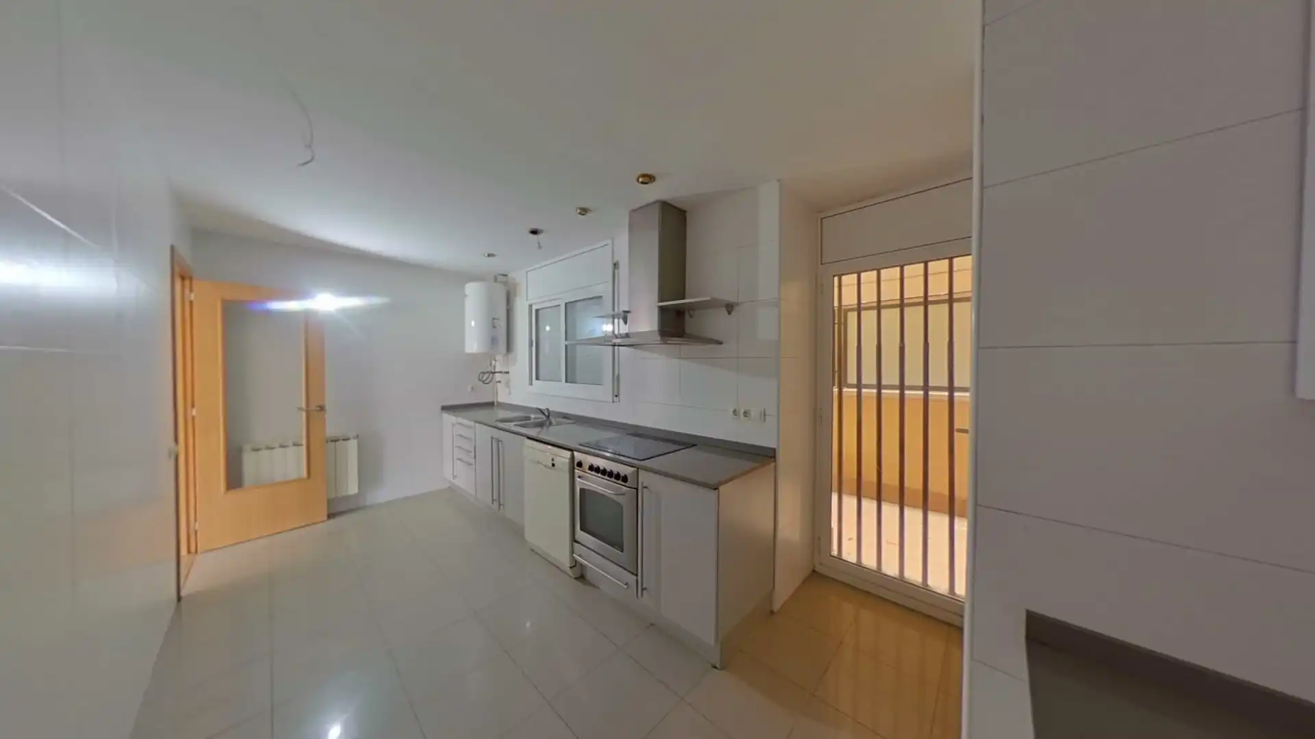 Kitchen of Flat for sale in Sabadell