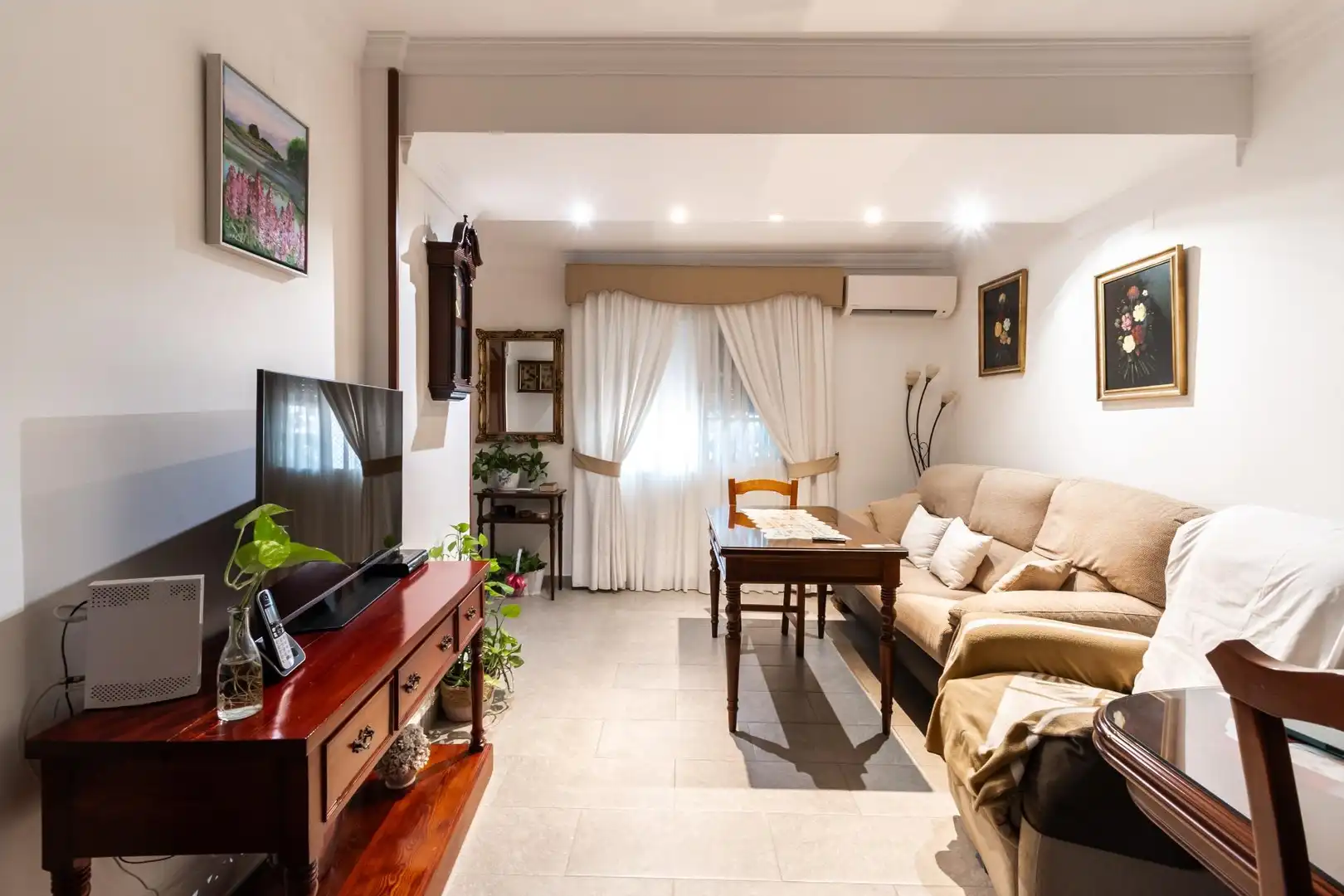 Sala de estar de Planta baja en venta en Jerez de la Frontera con Aire acondicionado y Jardín privado