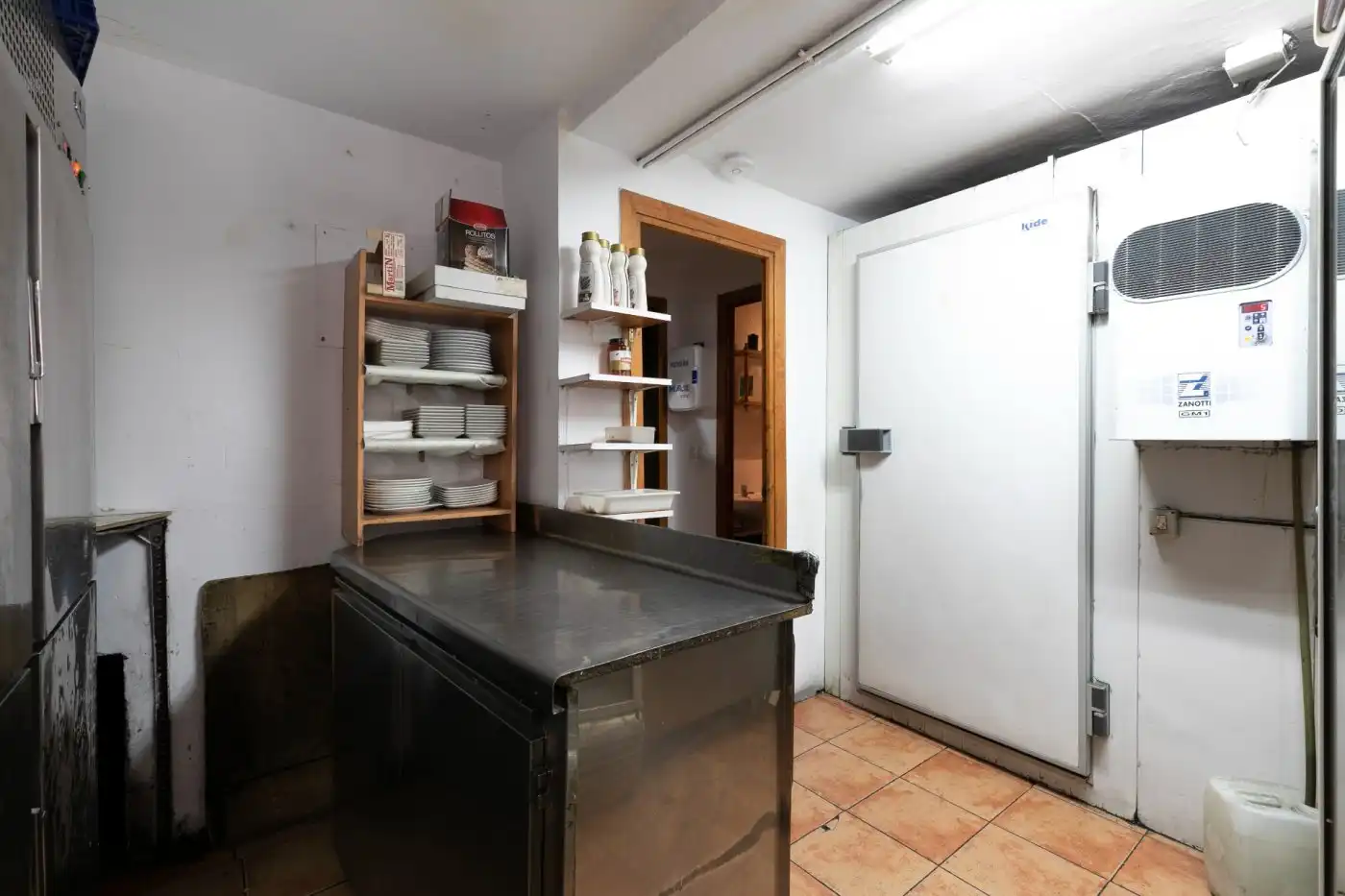 Cocina de Local en venta en Jaca con Aire acondicionado, Terraza y Amueblado