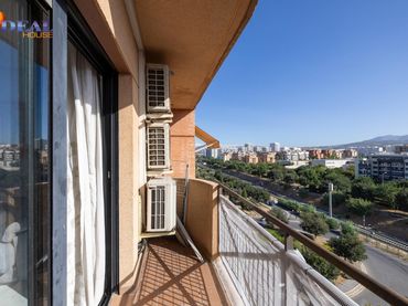 Ático con balcón en venta en Calle PDTA FERNANDO GOMEZ DE LA