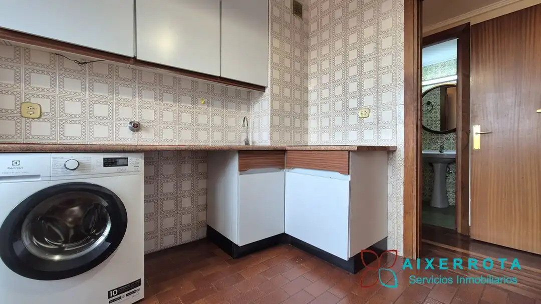 Cocina de Apartamento en venta en Getxo  con Calefacción, Terraza y Balcón