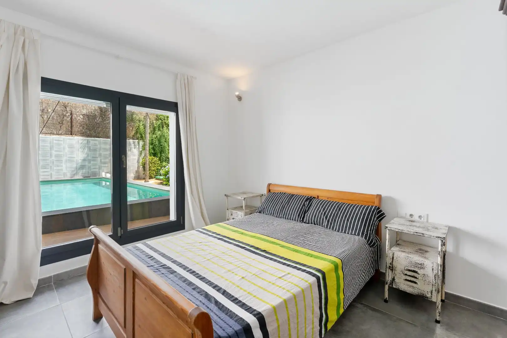 Habitación de Casa o chalet en venta en Granada con Aire acondicionado, Calefacción y Jardín privado