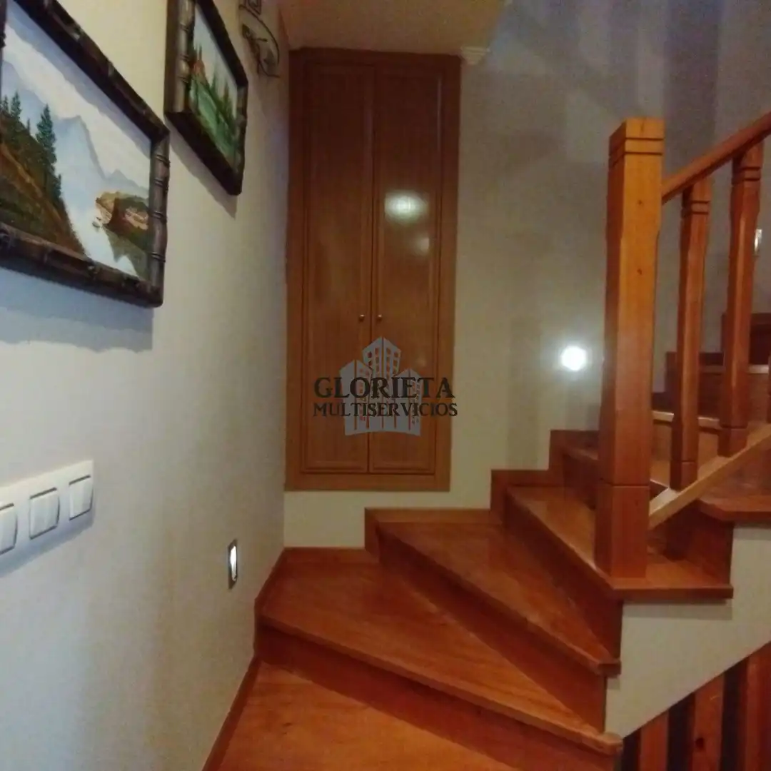 Casa o xalet en venda en Vigo  amb Calefacció, Terrassa i Traster