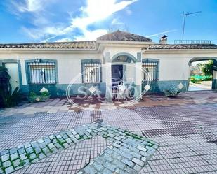 Exterior view of House or chalet for sale in  Córdoba Capital  with Air Conditioner, Terrace and Storage room