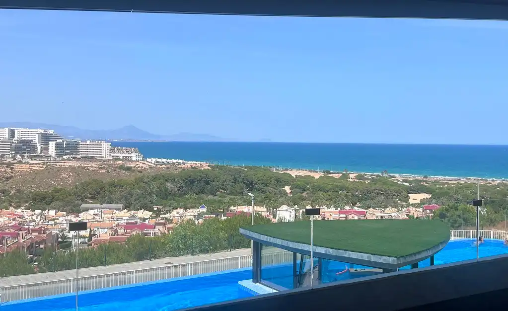 Piscina de Apartamento de alquiler en Santa Pola con Aire acondicionado, Amueblado y Balcón