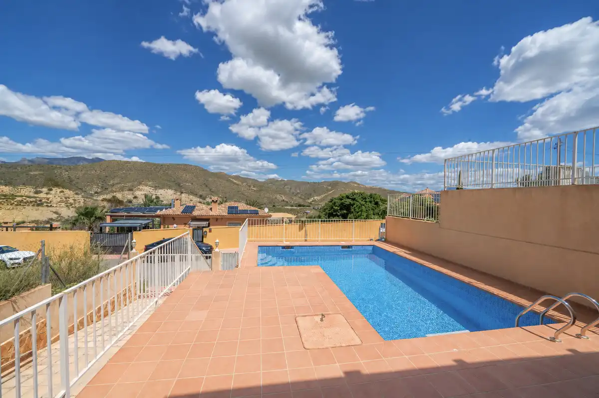 Casa pareada con terraza en venta en Carrer d'Oriola, imagen 6